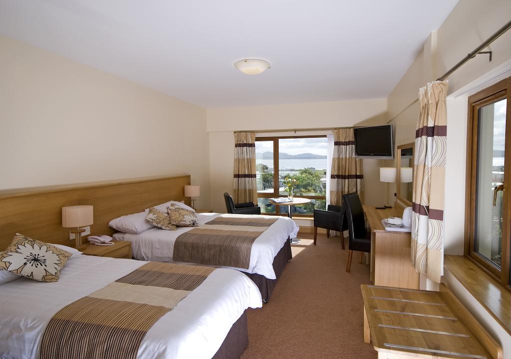 Beach Hotel & Restaurant Downings Værelse billede
